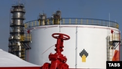 Нафтасховішча ў Самарскай вобласьці Расеі. Ілюстрацыйнае фота 
