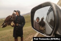 https://dcyh5l5lgidpq.cloudfront.net/a/kazakhstan-berkutchi-tournament-feature/32642267.html
13 жовтня 2023 року.
