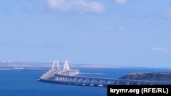 Росія почала транспортувати паливо через Керченську протоку через залізничний міст