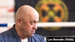 «Ми пройшли, не доходячи 200 кілометрів до Москви, не проливши жодної краплини крові. Зараз настав той момент, коли кров може пролитись. Ми розвертаємо свої колони і йдемо в польові табори згідно плану», – Пригожин
