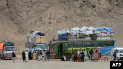 له پاکستانه افغانستان ته ستنیدونکي افغان کډوال-ارشیف