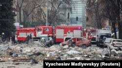 Тривають роботи з розчищення завалів, Харків, 1 березня 2022 року
