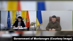 Прем’єр-міністр Чорногорії Дритан Абазович і президент України Володимир Зеленський підписали спільну декларацію про євроатлантичну перспективу України