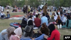 يو شمېر افغان خبريالان چې څه موده مخکې يې اسلام اباد کې د خپل سرنوشت مالومولو په خاطر اعتراضونه وکړل.