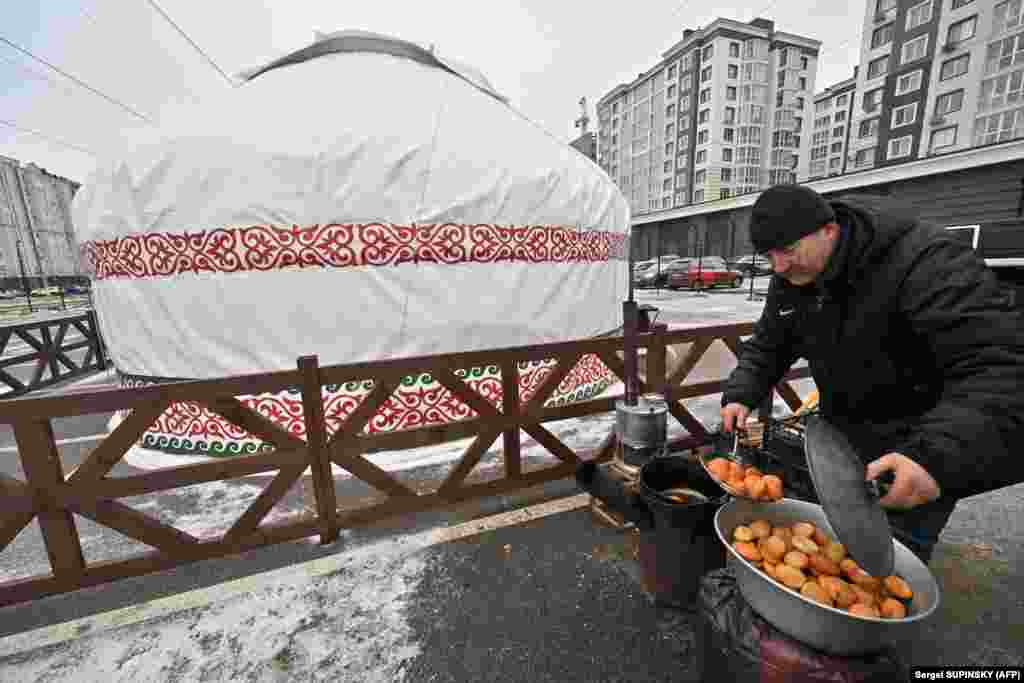 The yurt is a traditional round tent used by the nomads of Central Asia's steppes and consists of a wooden frame covered with felt or skins. A total of six yurts are to be set up in different cities across Ukraine.