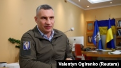 Напередодні Кличко заявив, що доручив Никоряку написати заяву про звільнення після опублікованих у ЗМІ повідомлень про порушення ним комендантської години