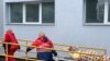 У ковідних відділеннях лежать сім’ями. Львів живе в карантинному режимі 