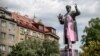 Коневдин эстелиги Москва менен Праганы тирештирди 
