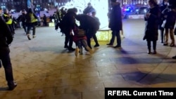 Hapšenje antiratnih demonstranata u Rusiji