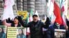 Іранці під час мітингу біля Міністерства закордонних справ у Брюсселі, Бельгія, 18 січня 2023 року.