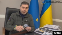 Лубінець зазначив, що завдяки численним зверненням до іноземних колег, вдавалось досягти найголовнішого – «перестали фізично забирати дітей з родин українських громадян»