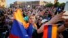 Чому Росія втрутилася в протести в Україні, а у Вірменії – ні?