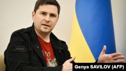 Президент Володимир Зеленський представить у Верховній Раді свій план перемоги не повністю, зазначив Михайло Подоляк