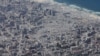 Një pamje ajrore nga një aeroplan ushtarak jordanez shfaq Rripin e Gazës, para lëshimit të ndihmave humanitare mbi të, më 17 gusht 2025.<br>
