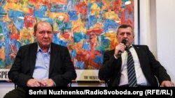 Ільмі Умеров (л) і Ахтем Чийгоз