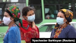 В країні досі заперечують наявність коронавірусу, незважаючи на те, що лікарні переповнені, а смертність зростає