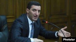 Գևորգ Պետրոսյան, արխիվ
