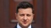 Володимир Зеленський біля Палацу Бельвю у Берліні на зустрічі із президентом Німеччини Франком-Вальтером Штайнмаєром 12-го липня