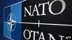Logoja e NATO-s.