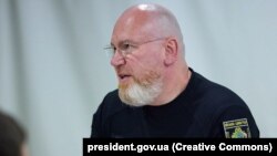 Голова Дніпропетровської ОВА Валентин Резніченко каже, що на місці працюють усі служби