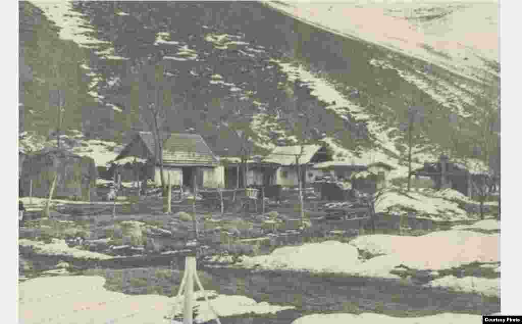 Вспомогательные постройки на станции Байтик. 1952 год. 