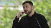Зеленський не знав заздалегідь про плани США скоротити військову допомогу Україні