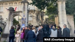 Aproape 330.000 de moldoveni din diaspora au votat la alegerile prezidențiale din 2024, când peste hotare au fost deschise 234 de secții de votare.