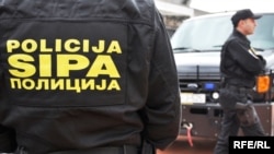  U Federaciji je ocijenjeno da je Dodik preko 'svog čovjeka' direktora SIPA-e, Mije Lujića, poslao jasnu poruku da je iznad zakona, u RS je tužba ocijenjena kao pokušaj diskreditiranja 'najjačeg' političara u BiH. Foto: Midhat Poturović