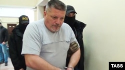 Підконтрольний Кремлю Севастопольський міський суд 16 листопада 2017 року засудив Дмитра Штиблікова до 5 років колонії суворого режиму