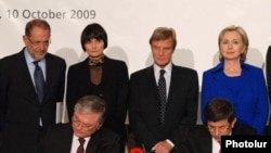 Ցյուրիխում ստորագրվում են հայ - թուրքական արձանագրությունները, 10 հոկտեմբերի, 2009