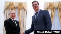 Рускиот претседател Владимир Путин денеска во Москва се сретна со српскиот премиер Александар Вучиќ