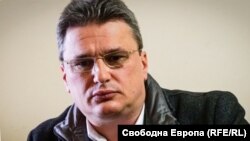 Бисер Лазов.