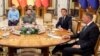 Președintele ucrainean Volodimir Zelenski, președintele francez Emmanuel Macron și președintele român Klaus Iohannis, la Kiev, 16 iunie 2022.