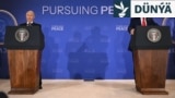 ABŞ prezidenti Donald Tramp (sagda) we rus prezidenti Wladimir Putin 