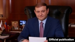 Տարոն Մարգարյան, արխիվ