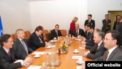 Բրյուսել - Բանակցություններ Հայաստանի եւ ՆԱՏՕ-ի բարձրաստիճան պաշտոնյաների միջեւ, 20 մայիսի, 2009 թ.