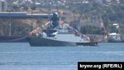 У Середземному морі зосереджено дев’ять ворожих кораблів, з них п’ять носіїв ракет «Калібр» загальний залп яких складає 72 ракети, зазначили в ЗСУ