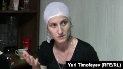 МухIамадова Сапият: "Лъабго соналъ цее дун юхаралдаса хадуб чанго нухалъ вихьун вукIана дида Батирби. Гьес дие кумекцин гьабулеб букIана". 