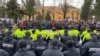 Местные мусульмане потребовали от властей дополнительных гарантий – с этим требованием они пришли сегодня к зданию мэрии Чохатаури