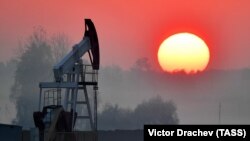 Нафтовидобувна компанія Aramco, підприємства якої зазнали повітряних ударів при нальоті дронів, скоротила видобуток нафти на 5 мільйонів барелів на добу
