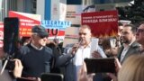 На заседании 7 марта, когда Александр Нестеровский выступил с последним словом в суде, его поддержали сторонники партии «Возрождение».