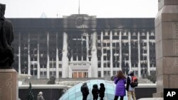  Cпалена будівля акімату, Алмати, 11 січня 2022 року