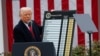 Прэзыдэнт ЗША Дональд Трамп абʼяўляе пра ўсеабдымныя мыты