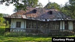 Casa lui George Enescu de la Mihăileni (foto. Raluca Știrbăț)