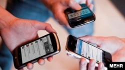  Iranian authorities have reportedly been pressuring citizens by blocking their SIM cards if they criticize the government on social media. (file photo)