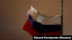 Повідомляється, що на території підприємства виникла пожежа