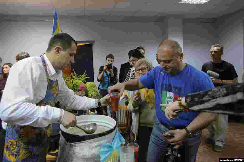 На расдачы — Павал Севярынец