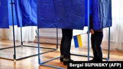 Процес тимчасової зміни місця голосування, який тривав від 24 травня, завершився 15 липня