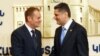 Armenia -- Prime Minister Tigran Sarkisian (R) meets with his visiting Polish counterpart, Donald Tusk, in Yerevan, 12 March 2010.