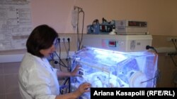 Reparti i neonatologjisë në Prishtinë